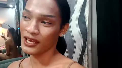 Snapshot of queenvalentinats chatting on December 2024 07:07:02 PM ValentinaMoone online show from December 2024 07:07:02 PM