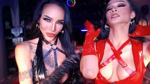 Snapshot of queenvalentinats chatting on February 2025 11:23:02 PM ValentinaMoone online show from February 2025 11:23:02 PM