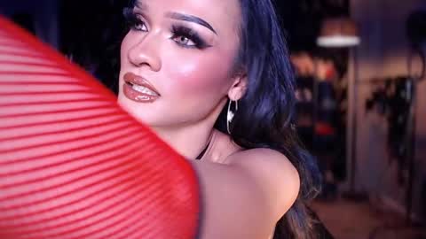 Snapshot of queenvalentinats chatting on February 2025 05:26:02 AM ValentinaMoone online show from February 2025 05:26:02 AM