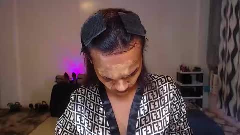 Snapshot of queenvalentinats chatting on February 2026 06:45:02 AM ValentinaMoone online show from February 2026 06:45:02 AM