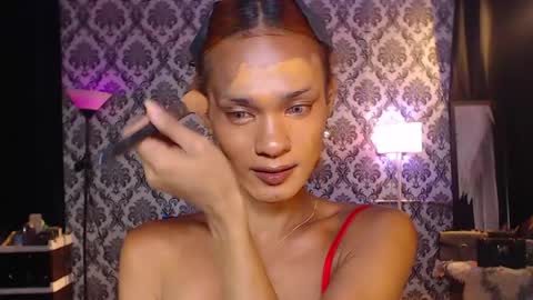 Snapshot of queenvalentinats chatting on April 2026 04:51:01 PM ValentinaMoone online show from April 2026 04:51:01 PM