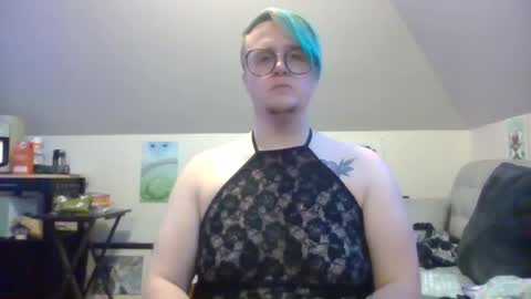 Snapshot of queerlyjaz chatting on September 2025 02:11:01 AM queerlyjaz online show from September 2025 02:11:01 AM