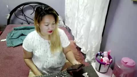 Snapshot of quelly40 chatting on October 2025 07:05:02 PM quelly40 online show from October 2025 07:05:02 PM