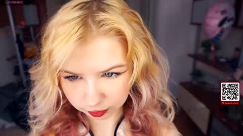 Tate online show from November 2025 05:06:01 AM