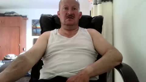 Snapshot of querubinrebelde chatting on May 2026 10:04:02 PM Don Ramon online show from May 2026 10:04:02 PM