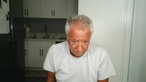 Snapshot of quest_one chatting on June 2026 07:28:01 AM Jim online show from June 2026 07:28:01 AM