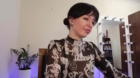 Snapshot of quiet_smile chatting on October 2025 08:13:02 AM quiet_smile online show from October 2025 08:13:02 AM