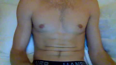 Snapshot of quiii1103 chatting on December 2025 01:44:02 AM quiii1103 online show from December 2025 01:44:02 AM