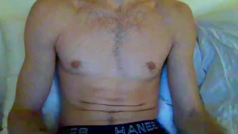 Snapshot of quiii1103 chatting on December 2025 09:52:01 PM quiii1103 online show from December 2025 09:52:01 PM