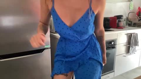 Quinnyelena online show from June 2026 10:32:01 AM