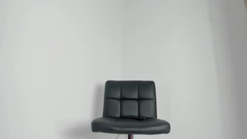 quuen_valery online show from February 2026 06:00:02 AM