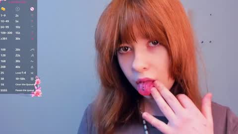 Snapshot of quyenlegasy chatting on April 2026 07:06:02 AM Quyen online show from April 2026 07:06:02 AM