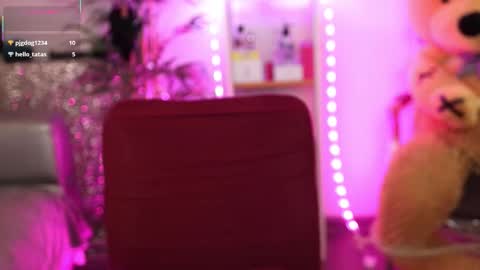 Snapshot of qwennx chatting on March 2026 05:11:01 AM Nova Hollis online show from March 2026 05:11:01 AM