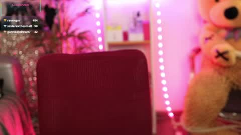 Snapshot of qwennx chatting on March 2026 04:13:02 AM Nova Hollis online show from March 2026 04:13:02 AM