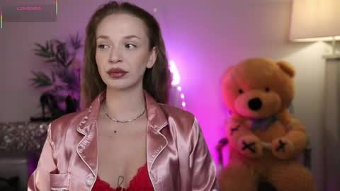 Snapshot of qwennx chatting on April 2026 06:51:02 AM Nova Hollis online show from April 2026 06:51:02 AM