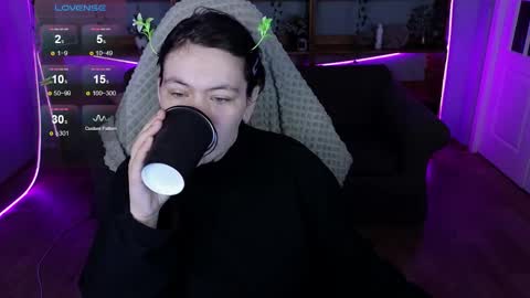 Snapshot of qwertyannie_lbo chatting on April 2026 02:02:01 AM qwertyannie_lbo online show from April 2026 02:02:01 AM