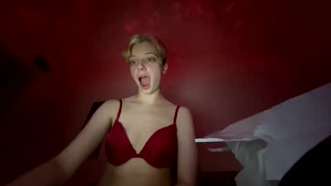 r0bynxoxp online show from March 2026 12:32:02 AM