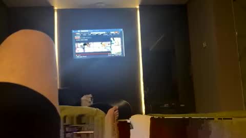 Snapshot of r0m3o_g chatting on November 2025 09:09:02 AM r0m3o_g online show from November 2025 09:09:02 AM