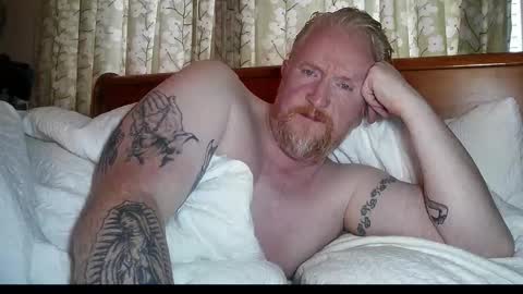 Snapshot of r_o_h_a_n chatting on September 2025 08:05:01 AM r_o_h_a_n online show from September 2025 08:05:01 AM