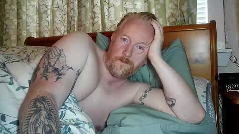 Snapshot of r_o_h_a_n chatting on September 2025 08:08:01 AM r_o_h_a_n online show from September 2025 08:08:01 AM