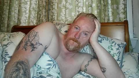 Snapshot of r_o_h_a_n chatting on October 2025 09:10:02 AM r_o_h_a_n online show from October 2025 09:10:02 AM