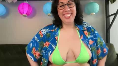 raccoonrook online show from April 2026 11:08:02 PM