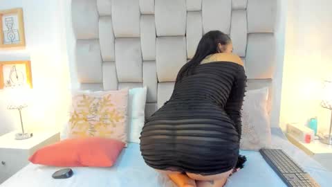 Snapshot of rachel__rose chatting on March 2026 11:43:02 AM Rachel online show from March 2026 11:43:02 AM