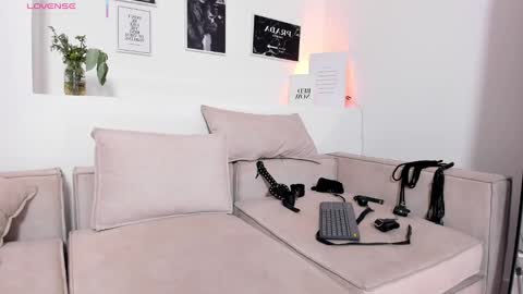 Snapshot of rachel_es chatting on September 2025 05:29:02 AM RACHEL ES online show from September 2025 05:29:02 AM