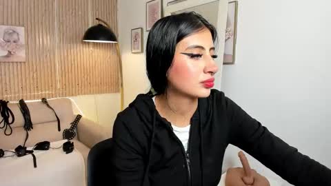 Snapshot of rachel_es chatting on December 2025 09:05:01 AM RACHEL ES online show from December 2025 09:05:01 AM