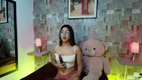 Rachel online show from October 2025 01:39:01 PM