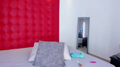 Snapshot of rachel_roman chatting on November 2025 08:03:01 PM DALIANA online show from November 2025 08:03:01 PM