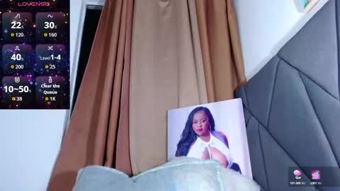 Snapshot of rachelbrown_ chatting on October 2025 02:11:02 AM MALIKA Z online show from October 2025 02:11:02 AM
