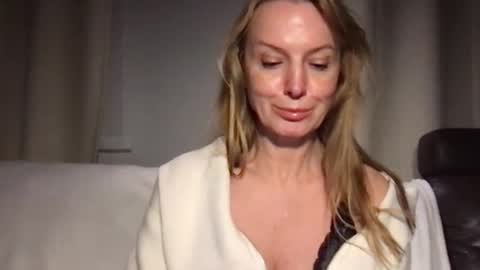 Snapshot of rachelldelicious chatting on January 2025 04:24:01 PM Rachel online show from January 2025 04:24:01 PM