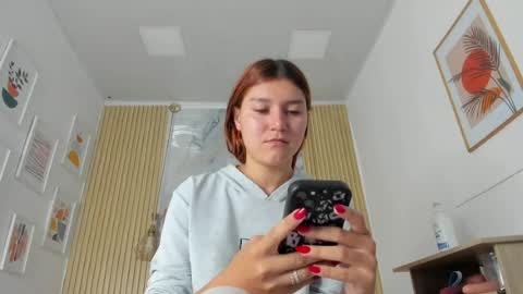 Snapshot of rachellesc chatting on June 2026 12:16:02 PM rachellesc online show from June 2026 12:16:02 PM