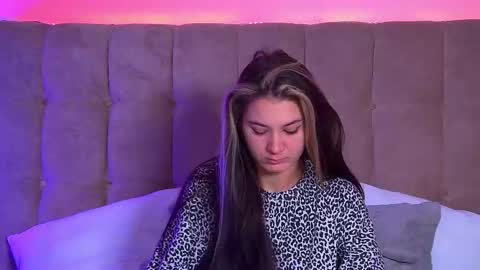 RachellSimpson online show from February 2025 05:02:01 AM