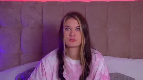 RachellSimpson online show from February 2025 05:04:02 AM