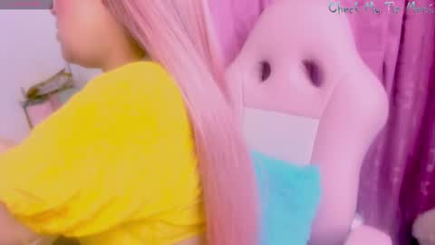 REY online show from September 2025 10:15:01 AM