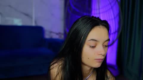 Snapshot of rachelravee chatting on October 2025 04:22:01 AM Ann online show from October 2025 04:22:01 AM