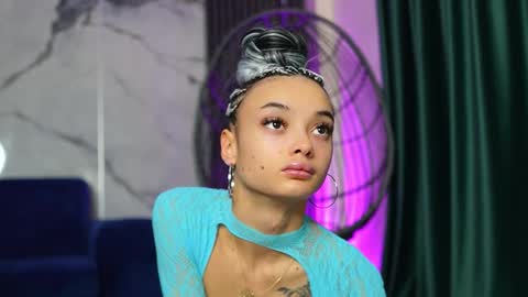 Snapshot of rachelravee chatting on October 2025 05:42:02 AM Ann online show from October 2025 05:42:02 AM