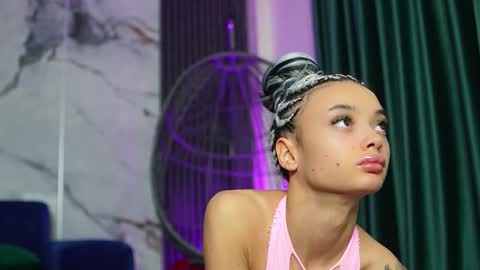 Snapshot of rachelravee chatting on October 2025 05:30:01 AM Ann online show from October 2025 05:30:01 AM