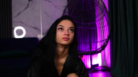 Snapshot of rachelravee chatting on November 2025 05:17:01 AM Ann online show from November 2025 05:17:01 AM