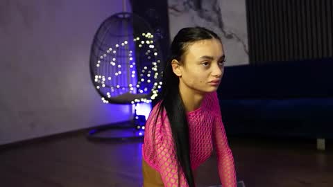 Snapshot of rachelravee chatting on December 2025 05:24:02 AM Ann online show from December 2025 05:24:02 AM