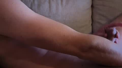 racrowle online show from November 2025 10:01:01 PM