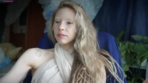Snapshot of radiant_ada chatting on May 2026 10:34:02 AM ada online show from May 2026 10:34:02 AM