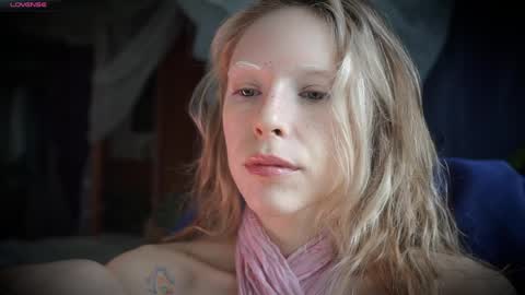 Snapshot of radiant_ada chatting on May 2026 10:55:01 AM ada online show from May 2026 10:55:01 AM