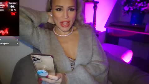 Radmila Star online show from December 2024 06:17:01 PM