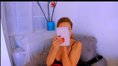 Radmila Star online show from September 2025 10:50:01 AM