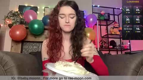 Snapshot of rae_moon chatting on March 2026 07:07:02 PM Rae online show from March 2026 07:07:02 PM