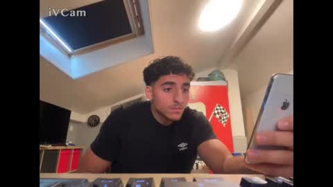 Snapshot of raes69 chatting on December 2025 09:47:02 AM raes online show from December 2025 09:47:02 AM