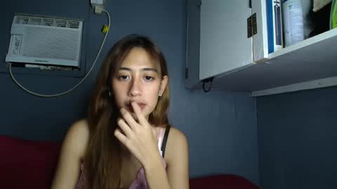 Snapshot of raesoleil chatting on March 2026 06:14:01 AM Rae online show from March 2026 06:14:01 AM